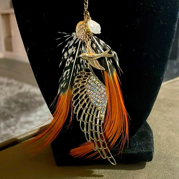 Angel wing and feathers multi charm necklace - Picture 1 of 5